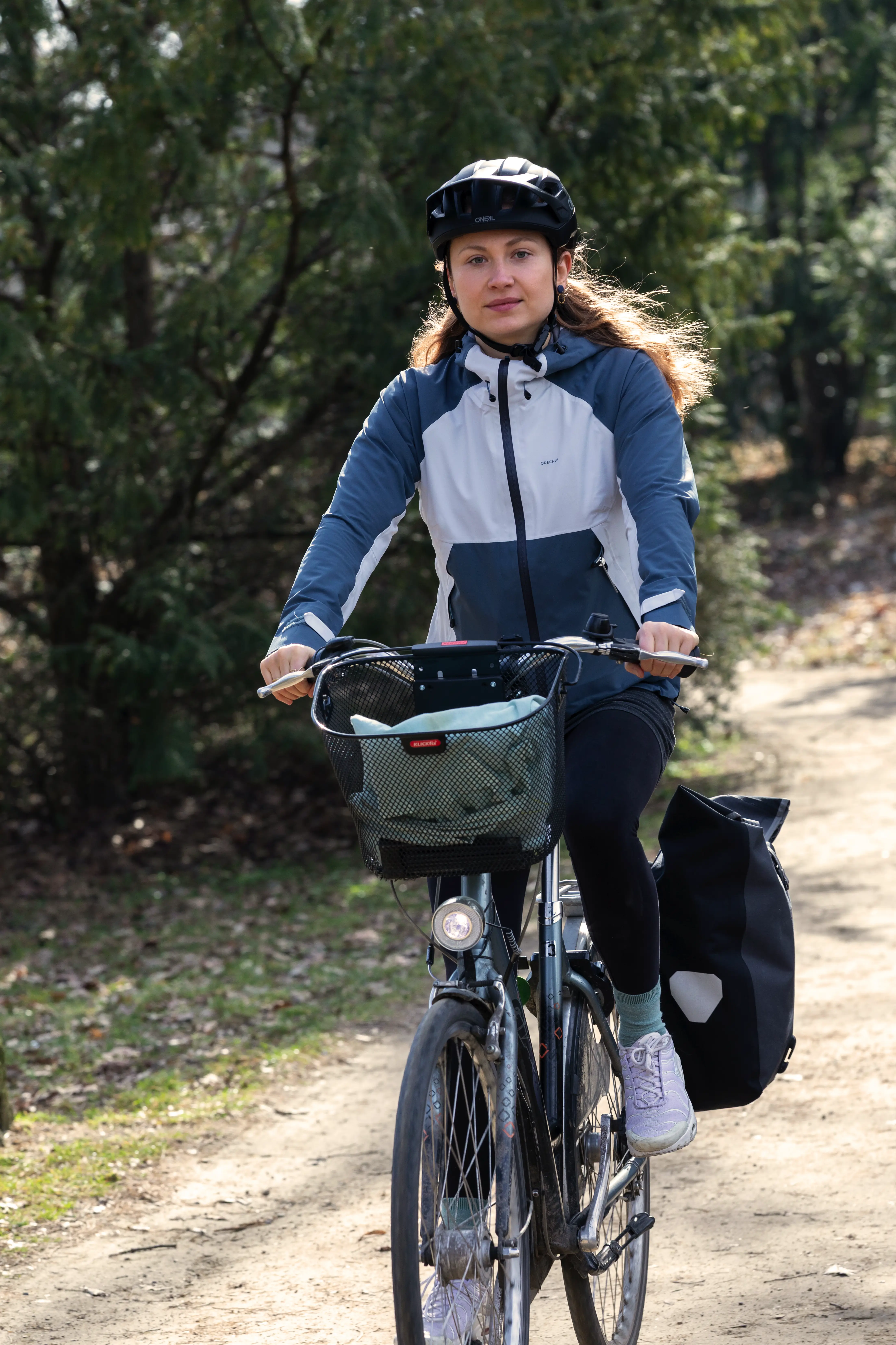 Kathrin Schön unterwegs mit dem Fahrrad